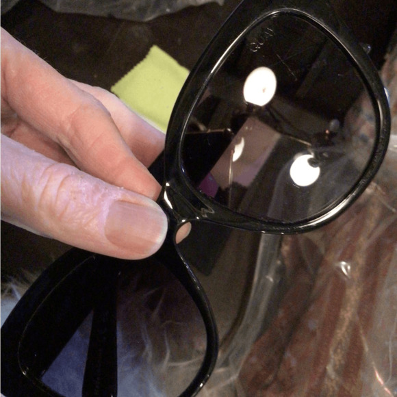 NEW! Rare Quay Valet oversized Black Sunglasses